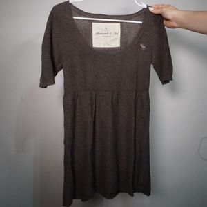 Abercrombie & Fitch Tight fitted Quarter Sleeve Brown Blouse Top